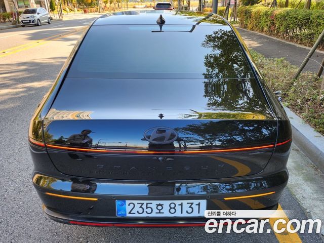Hyundai Grandeur Honors — пробег 2 200 км — фото 4 из 5