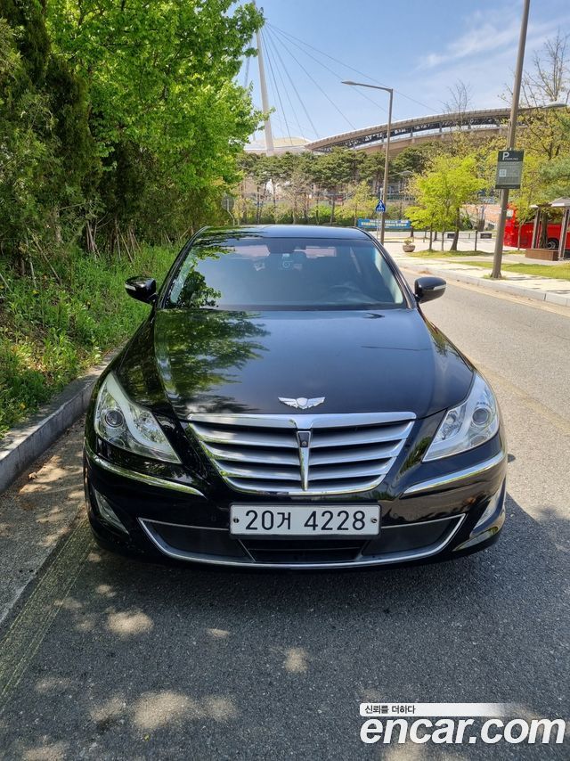 Hyundai Genesis из Кореи Encar