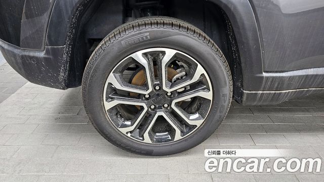 Jeep Compass 2.4 Limitied AWD — пробег 33 547 км — фото 5 из 5