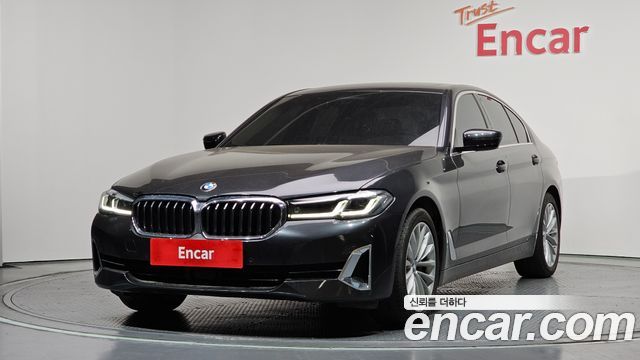 BMW 5-Series 530i Luxury — пробег 72 507 км — фото 1 из 5