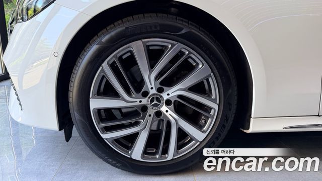 Mercedes-Benz E-Class E220d 4MATIC Exclusive — пробег 18 100 км — фото 5 из 5