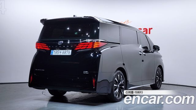 Toyota Alphard 2.5 HEV Executive AWD — пробег 9 518 км — фото 2 из 5