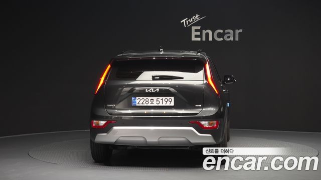 Kia Niro Trendy — пробег 22 105 км — фото 4 из 5