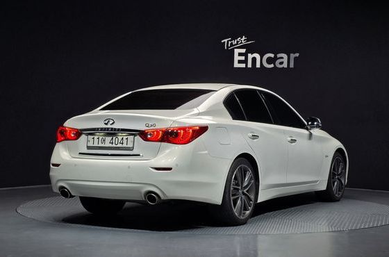 Infiniti Q50 2.2d Premium — пробег 178 380 км — фото 2 из 5