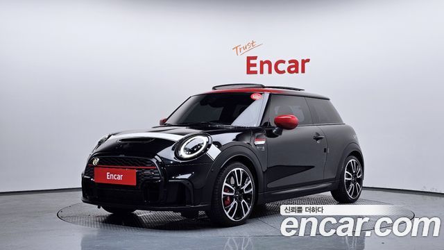Mini Cooper JCW Pat Moss Edition 3rd — пробег 32 045 км — фото 1 из 5