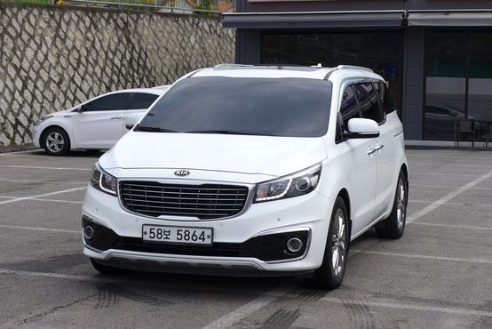 Kia Carnival 9-seater Prestige — пробег 172 000 км — фото 1 из 5