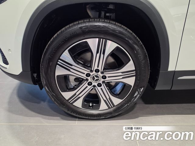 Mercedes-Benz EQA из Кореи Encar
