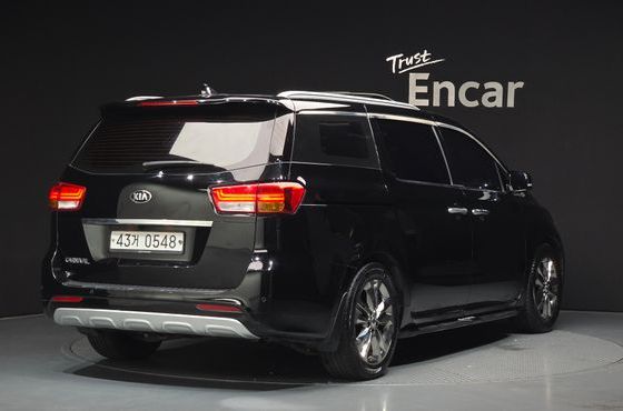 Kia Carnival 9-seater Prestige — пробег 203 778 км — фото 2 из 5
