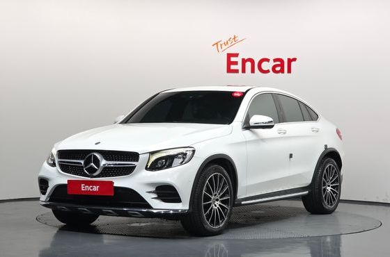 Mercedes-Benz GLC-Class GLC300 4MATIC AMG Line Coupe — пробег 92 062 км — фото 1 из 5