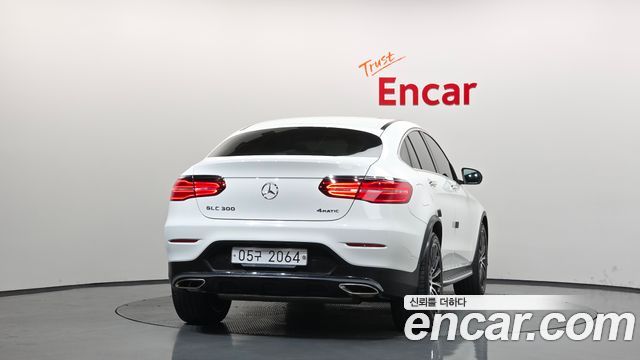 Mercedes-Benz GLC-Class GLC300 4MATIC AMG Line Coupe — пробег 92 062 км — фото 4 из 5