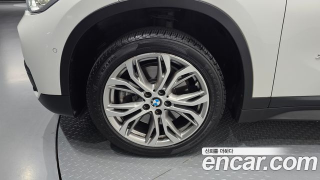 BMW X1 xDrive 20d Joy — пробег 86 976 км — фото 5 из 5