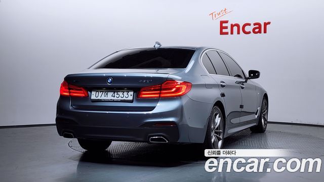 BMW 5-Series 530i xDrive M Sport Package Plus — пробег 153 025 км — фото 2 из 5