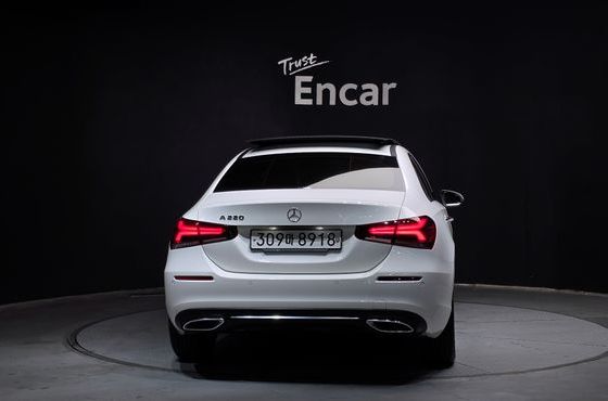 Mercedes-Benz A-Class A220 Sedan — пробег 43 362 км — фото 4 из 5