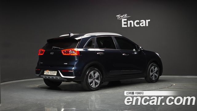 Kia Niro Noblesse — пробег 212 964 км — фото 2 из 5