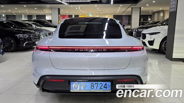 Porsche Taycan из Кореи Encar