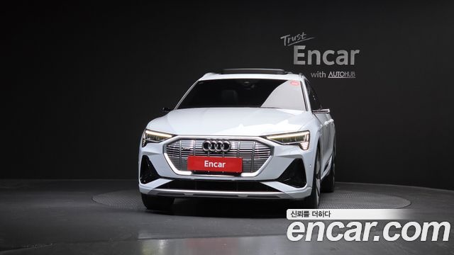 Audi e-tron из Кореи Encar