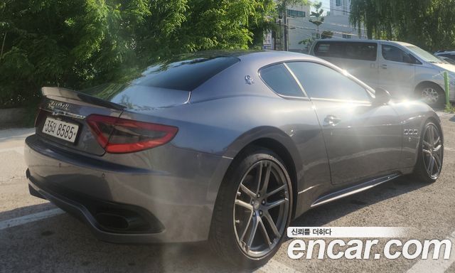 Maserati GranTurismo из Кореи Encar