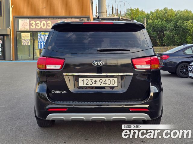 Kia Carnival из Кореи Encar
