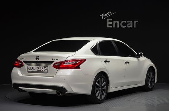 Nissan Altima 2.5 L33 — пробег 105 894 км — фото 2 из 5
