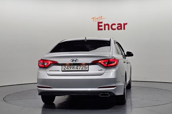 Hyundai Sonata LPI Smart — пробег 124 348 км — фото 4 из 5