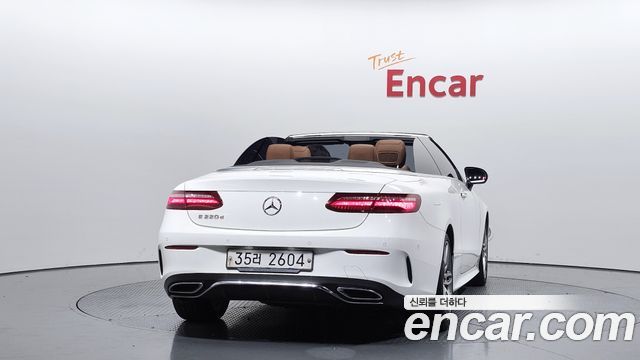 Mercedes-Benz E-Class E220d Cabriolet — пробег 55 591 км — фото 4 из 5