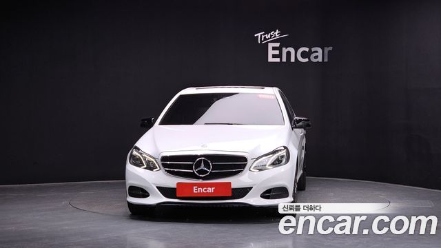 Mercedes-Benz E-Class E220 Bluetec Avantgarde Sport — пробег 78 377 км — фото 3 из 5