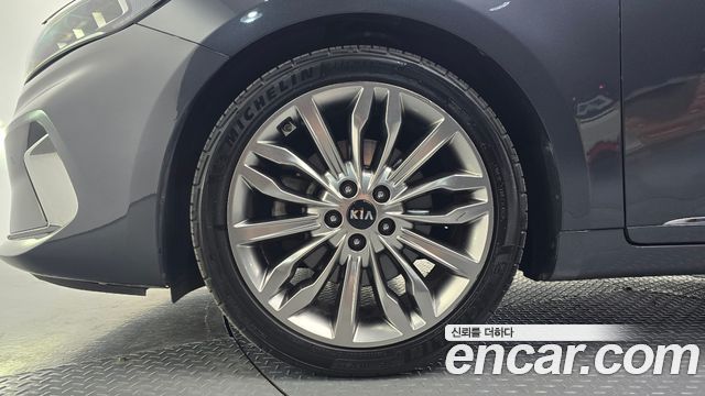 Kia K7 из Кореи Encar