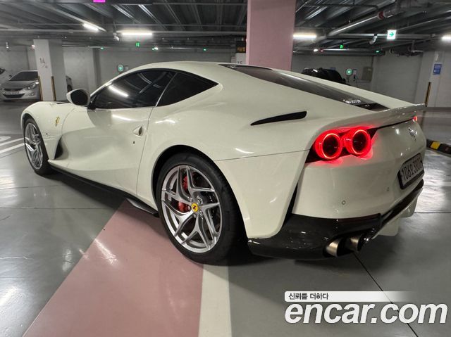 Ferrari 812 из Кореи Encar