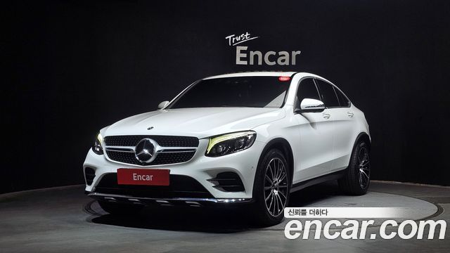 Mercedes-Benz GLC-Class GLC300 4MATIC AMG Line Coupe — пробег 32 467 км — фото 1 из 5