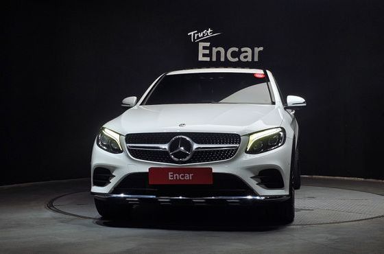 Mercedes-Benz GLC-Class GLC300 4MATIC AMG Line Coupe — пробег 32 467 км — фото 3 из 5