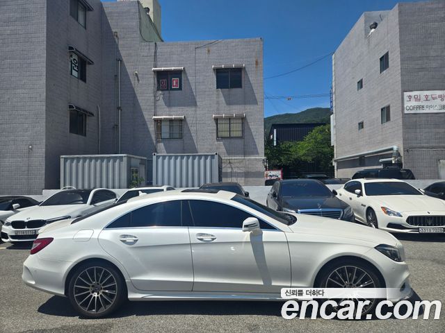 Mercedes-Benz CLS-Class CLS250 d 4MATIC AMG Line — пробег 95 000 км — фото 4 из 5
