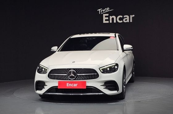 Mercedes-Benz E-Class E220d 4MATIC AMG Line — пробег 85 689 км — фото 3 из 5
