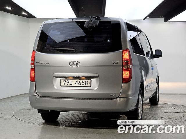 Hyundai Starex 4WD Wagon 12-Seater Smart — пробег 78 776 км — фото 3 из 5