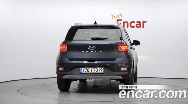 Hyundai Venue из Кореи Encar