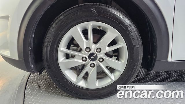 Kia Niro Luxury — пробег 145 538 км — фото 5 из 5