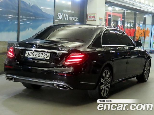 Mercedes-Benz E-Class E450 4MATIC Exclusive — пробег 86 577 км — фото 4 из 5