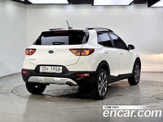 Kia Stonic 1.4 Prestige — пробег 89 755 км — фото 4 из 5