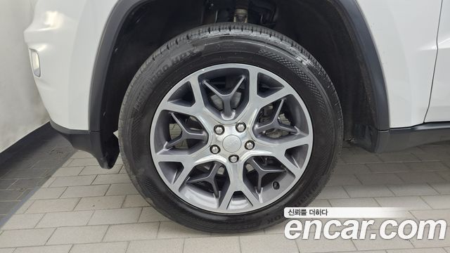 Jeep Cherokee из Кореи Encar