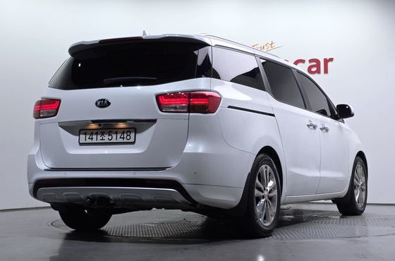 Kia Carnival 9-seater Prestige — пробег 159 458 км — фото 2 из 5