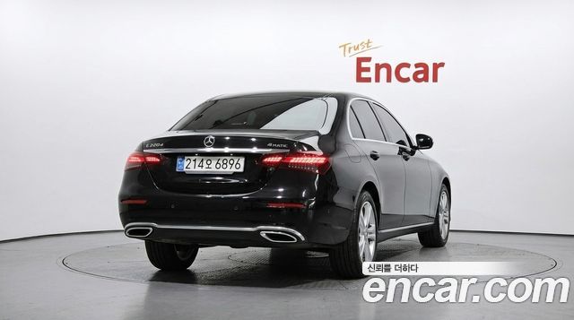 Mercedes-Benz E-Class из Кореи Encar