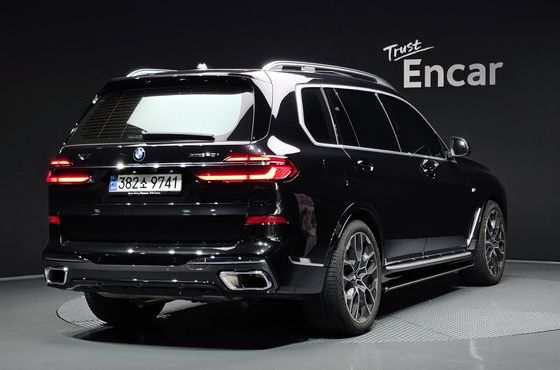 BMW X7 xDrive 40i M Sport 6STR — пробег 26 826 км — фото 2 из 5
