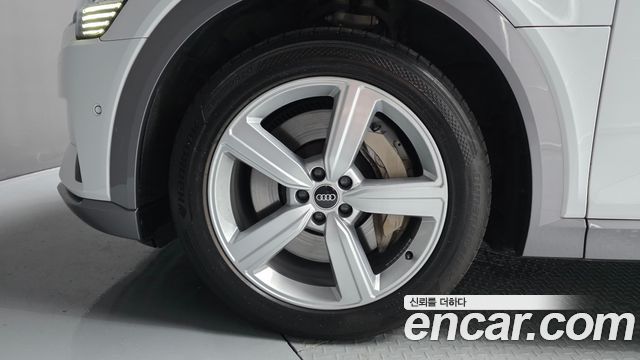 Audi e-tron из Кореи Encar