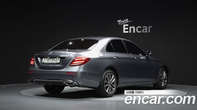 Mercedes-Benz E-Class из Кореи Encar