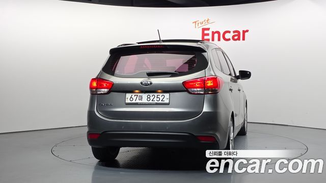 Kia Carens из Кореи Encar