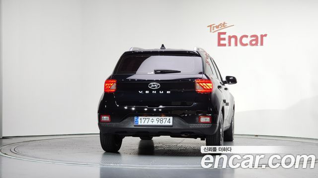 Hyundai Venue из Кореи Encar