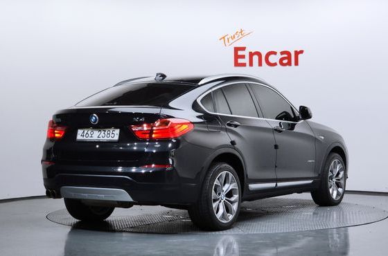 BMW X4 xDrive20d — пробег 73 472 км — фото 2 из 5