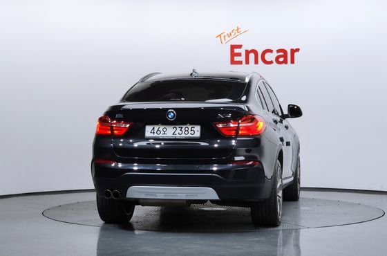 BMW X4 xDrive20d — пробег 73 472 км — фото 4 из 5