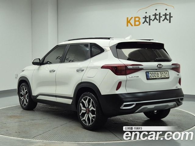 Kia Seltos Gasoline 1.6 Turbo 4WD Signature — пробег 131 000 км — фото 2 из 5