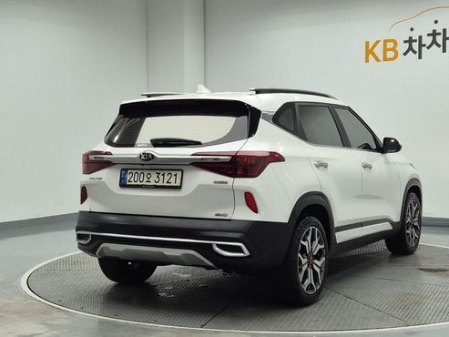 Kia Seltos Gasoline 1.6 Turbo 4WD Signature — пробег 131 000 км — фото 4 из 5