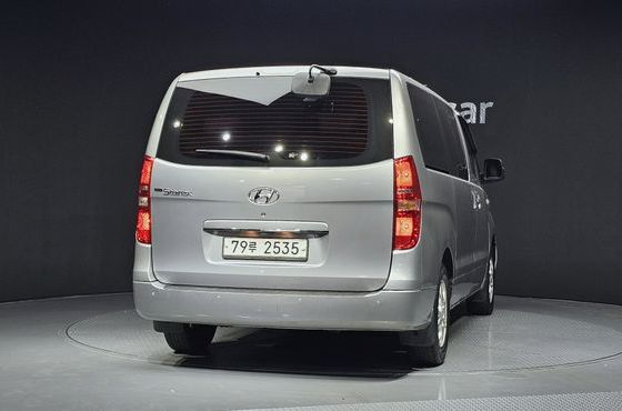 Hyundai Starex 12-Seater Wagon CVX Deluxe — пробег 56 377 км — фото 4 из 5